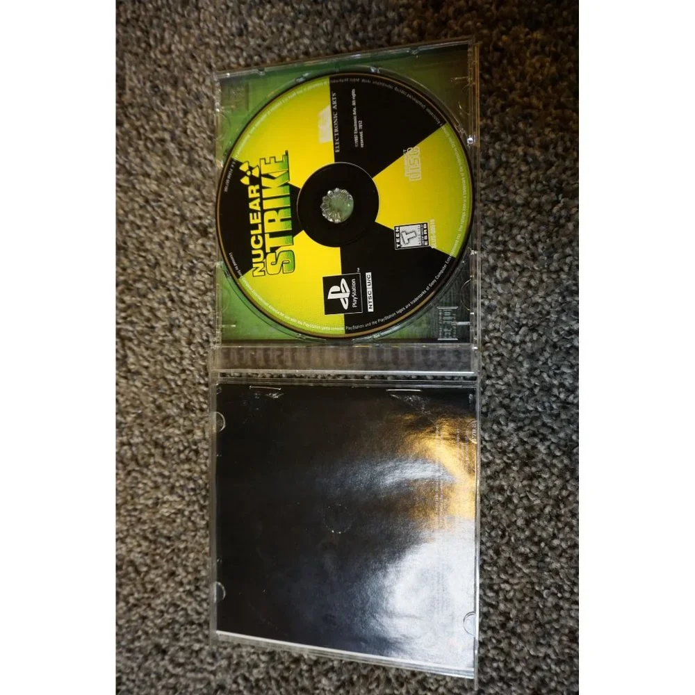 Nuclear Strike Sony PlayStation 1 PS1 1997 Black Label CIB Complete - Picture 3 of 7